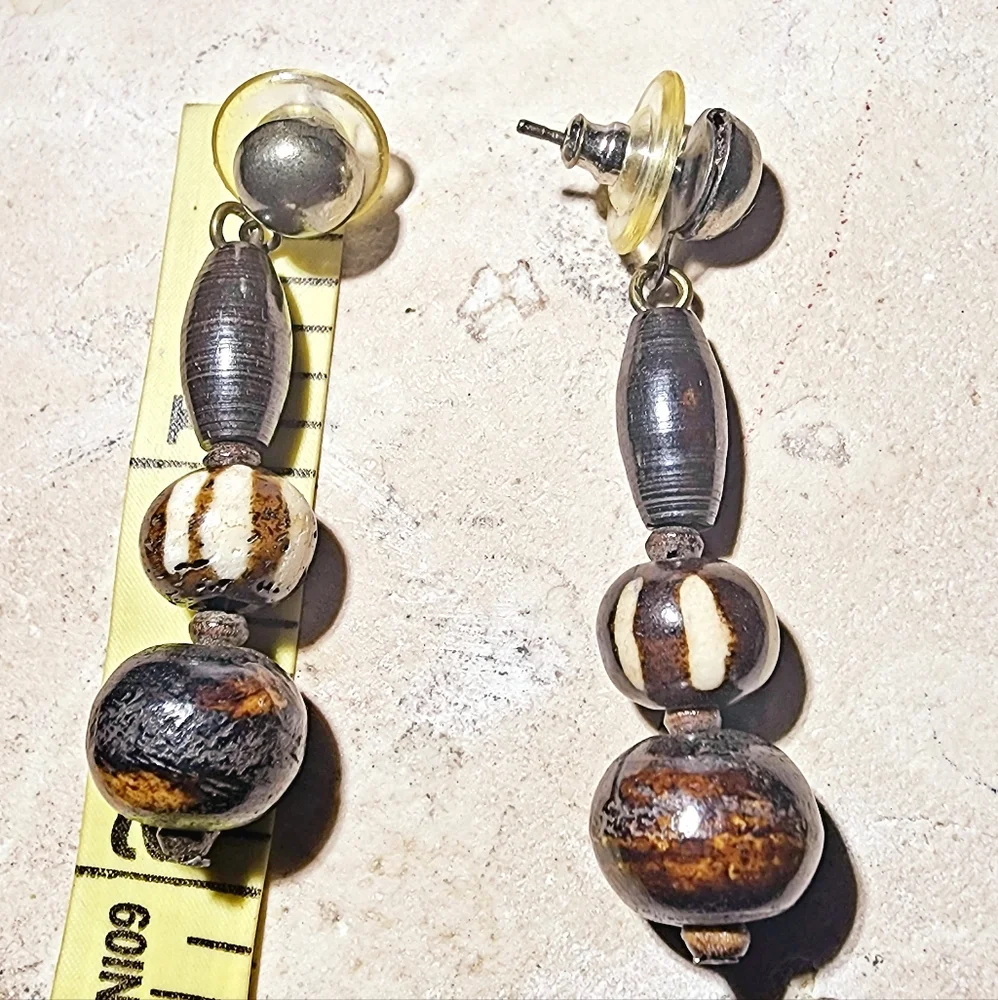 Bohemian wood Multisize, multibeaded natural colors dangle post earrings